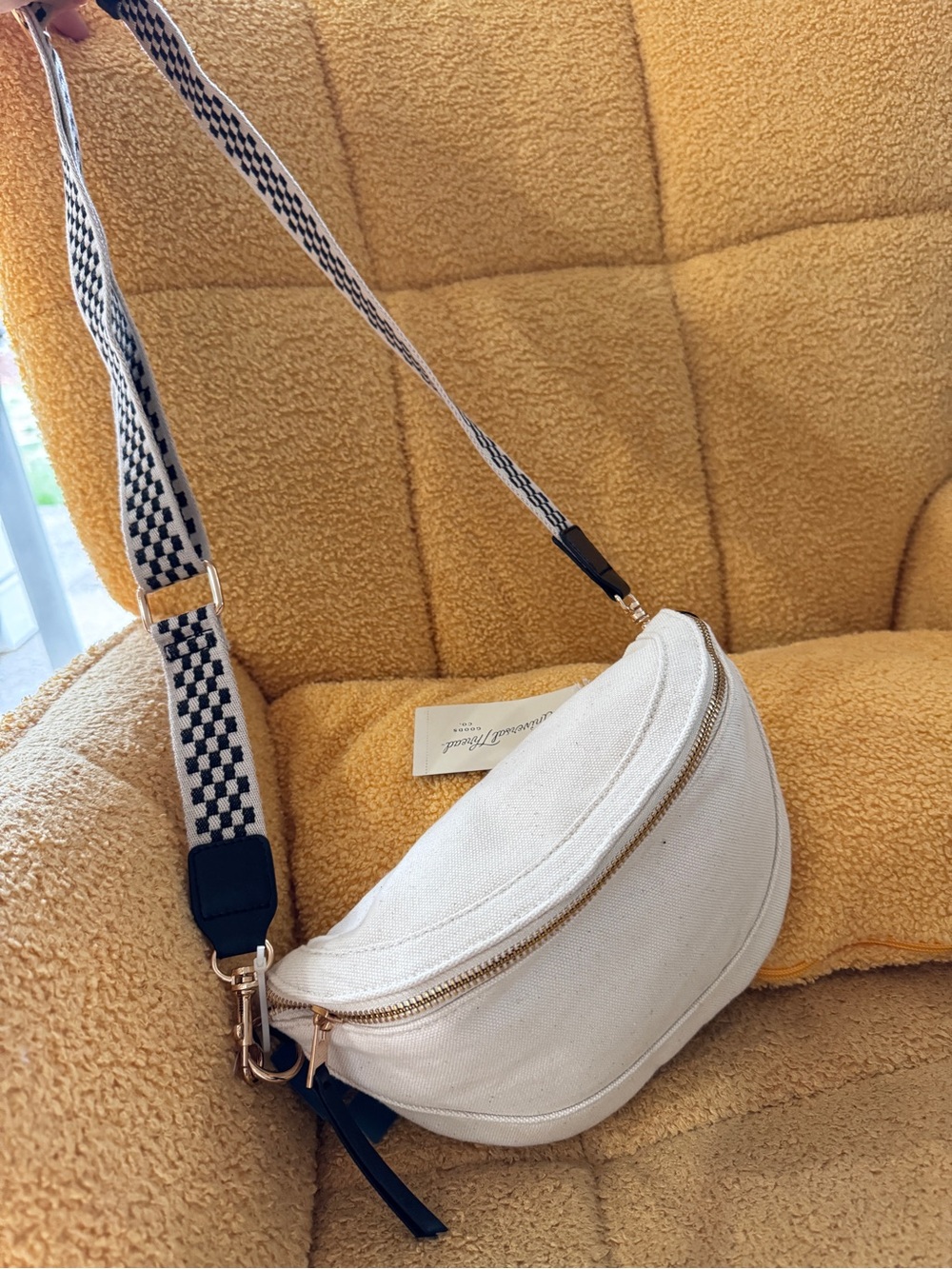 NWT! universal thread belt bag cotton Canvas Crossbody bag